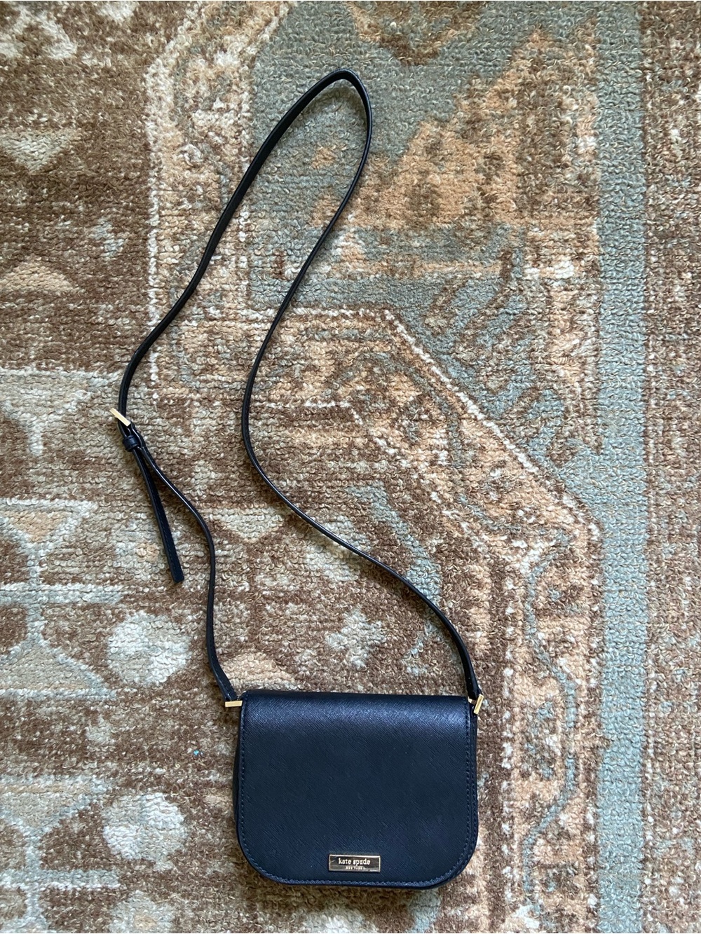 kate spade black crossbody with gold logo plaque - Picture 2 of 5